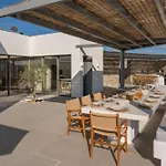 Villa Avera - Brand New With Private Pools And Outdoor Cinema Parikia (Paros)