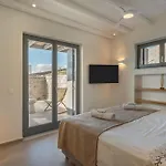 Avera - Brand New With Private Pools And Outdoor Cinema Villa *