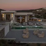Avera - Brand New With Private Pools And Outdoor Cinema * Parikia (Paros)