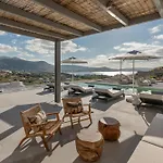Villa Avera - Brand New With Private Pools And Outdoor Cinema
