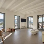 Villa Avera - Brand New With Private Pools And Outdoor Cinema *