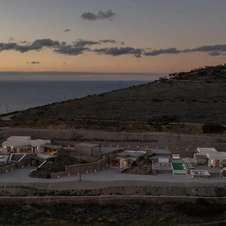 Avera - Brand New With Private Pools And Outdoor Cinema Páros