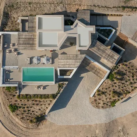 Willa Avera - Brand New With Private Pools And Outdoor Cinema Páros
