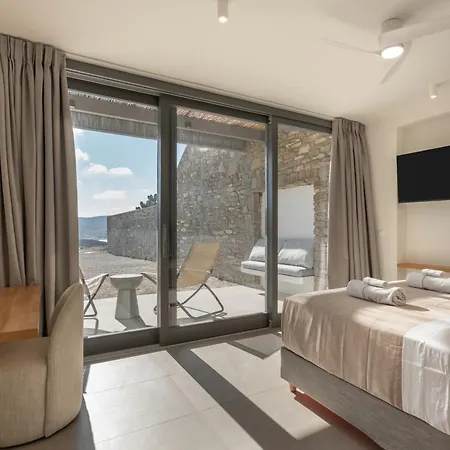 Avera - Brand New With Private Pools And Outdoor Cinema Willa