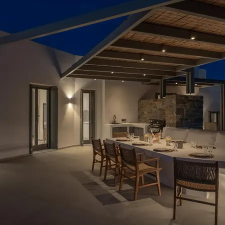 Willa Avera - Brand New With Private Pools And Outdoor Cinema *