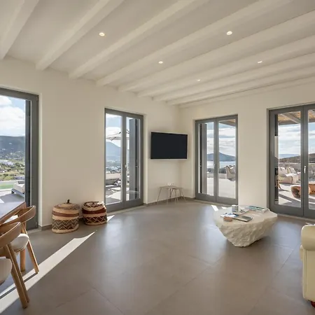 Villa Avera - Brand New With Private Pools And Outdoor Cinema *