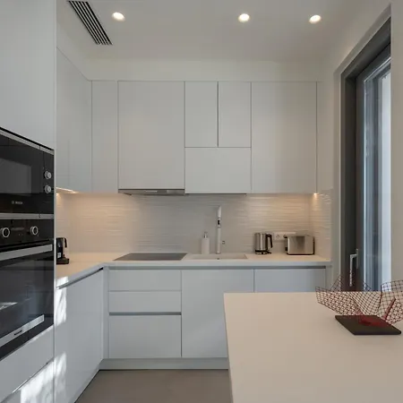 Avera - Brand New With Private Pools And Outdoor Cinema *