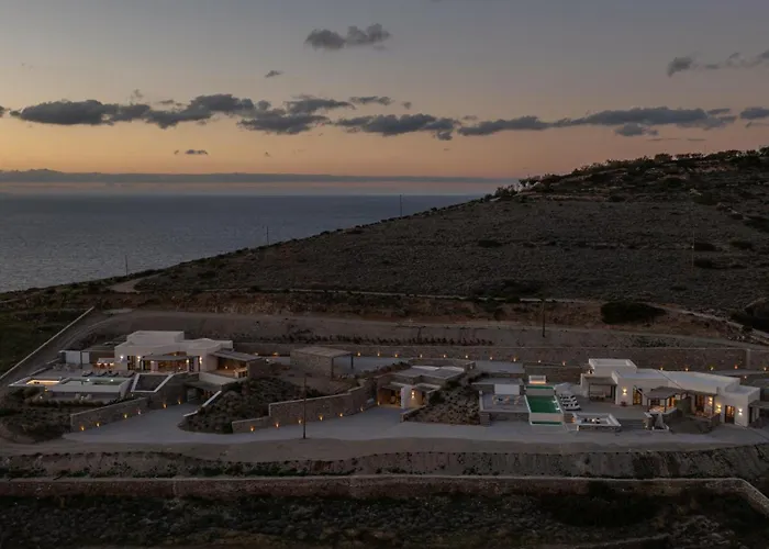 Avera - Brand New With Private Pools And Outdoor Cinema Parikia (Paros)