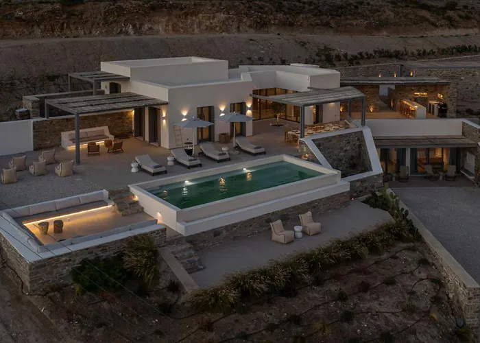 Avera - Brand New With Private Pools And Outdoor Cinema Villa