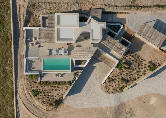 Villa Avera - Brand New With Private Pools And Outdoor Cinema Parikia (Paros)