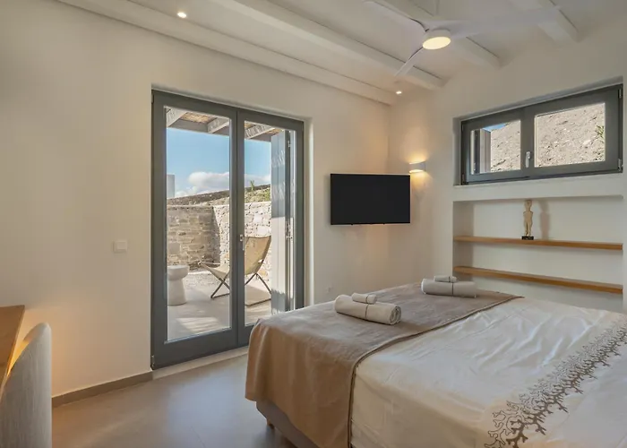 Avera - Brand New With Private Pools And Outdoor Cinema Villa *