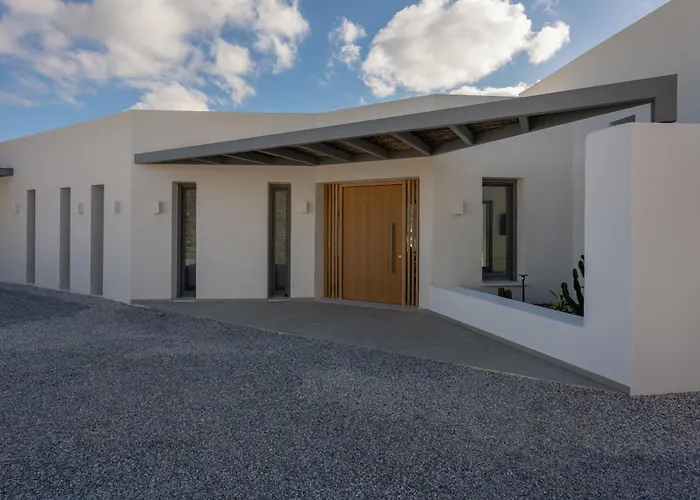 Avera - Brand New With Private Pools And Outdoor Cinema