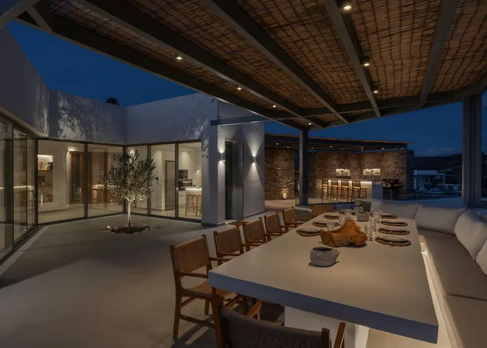 Villa Avera - Brand New With Private Pools And Outdoor Cinema