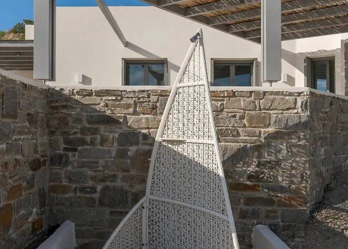 Villa Avera - Brand New With Private Pools And Outdoor Cinema Parikia (Paros)