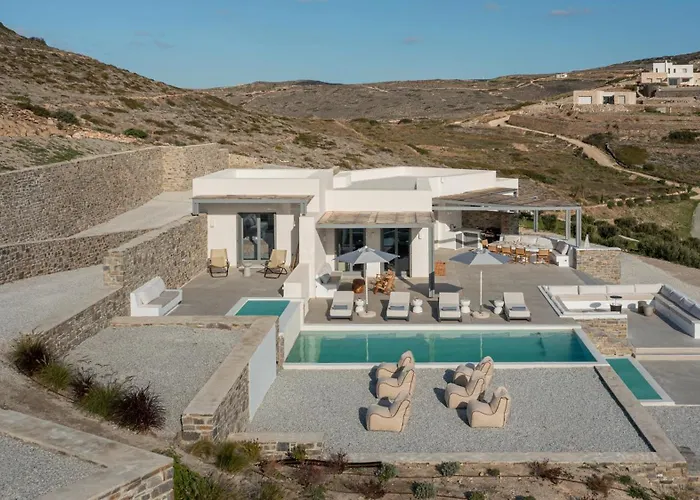 Villa Avera - Brand New With Private Pools And Outdoor Cinema Parikia (Paros)
