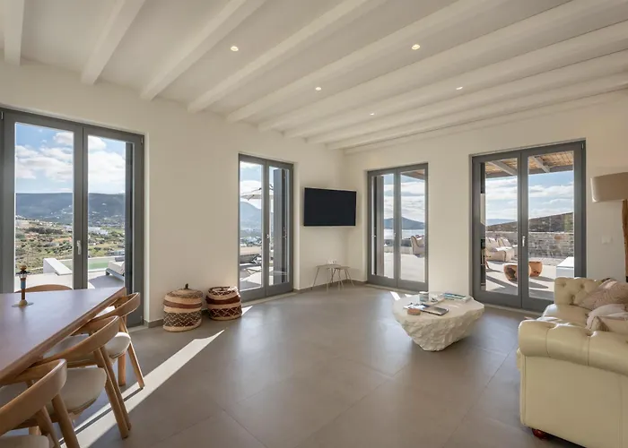 Villa Avera - Brand New With Private Pools And Outdoor Cinema *