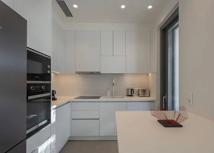 Avera - Brand New With Private Pools And Outdoor Cinema *