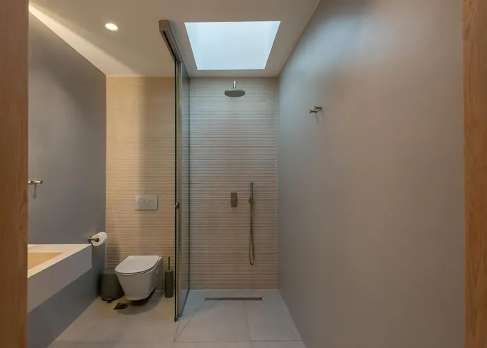 Villa Avera - Brand New With Private Pools And Outdoor Cinema *