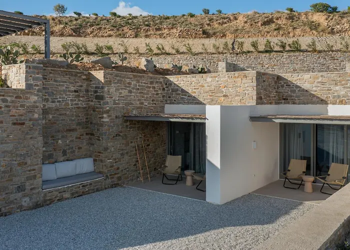 Villa Avera - Brand New With Private Pools And Outdoor Cinema *