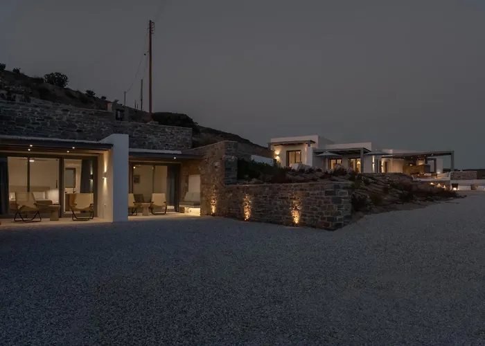 Avera - Brand New With Private Pools And Outdoor Cinema